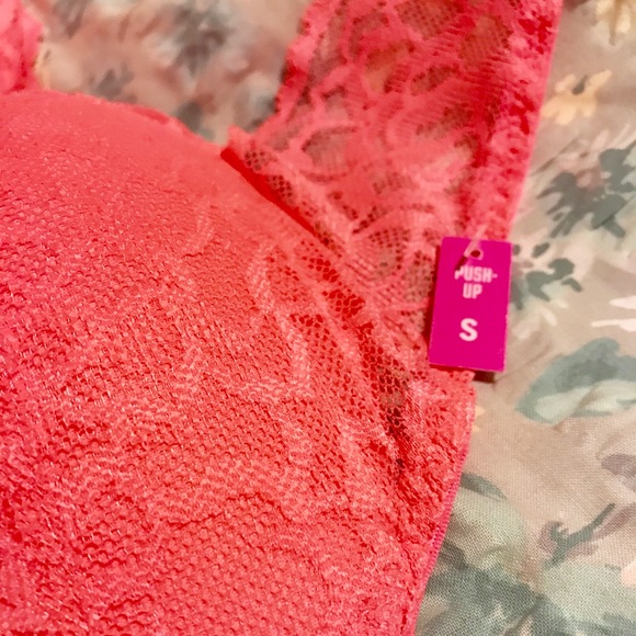 NWT PINK Victoria’s Secret Halter Push-up Bra - Picture 2 of 7